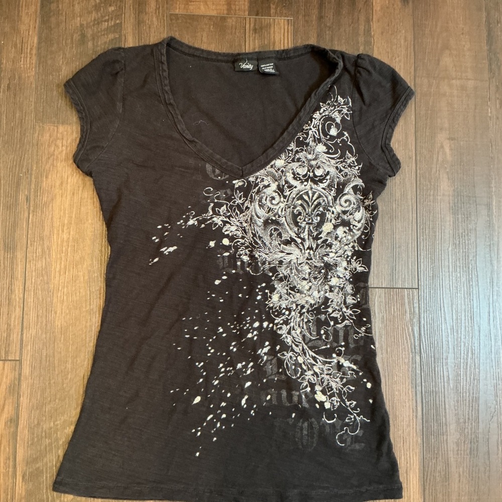 Vanity Graphic Tee Black Silver Foil Fleur-de-lis Cap Sleeve XL Y2K Grunge Shirt